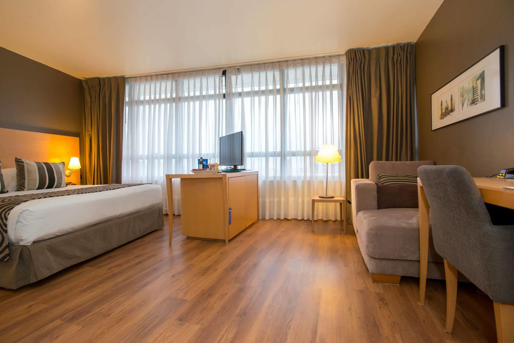 Tryp Montevideo Hotel Dış mekan fotoğraf